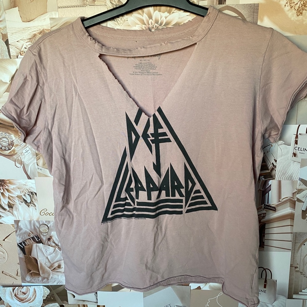 Def Leopard T